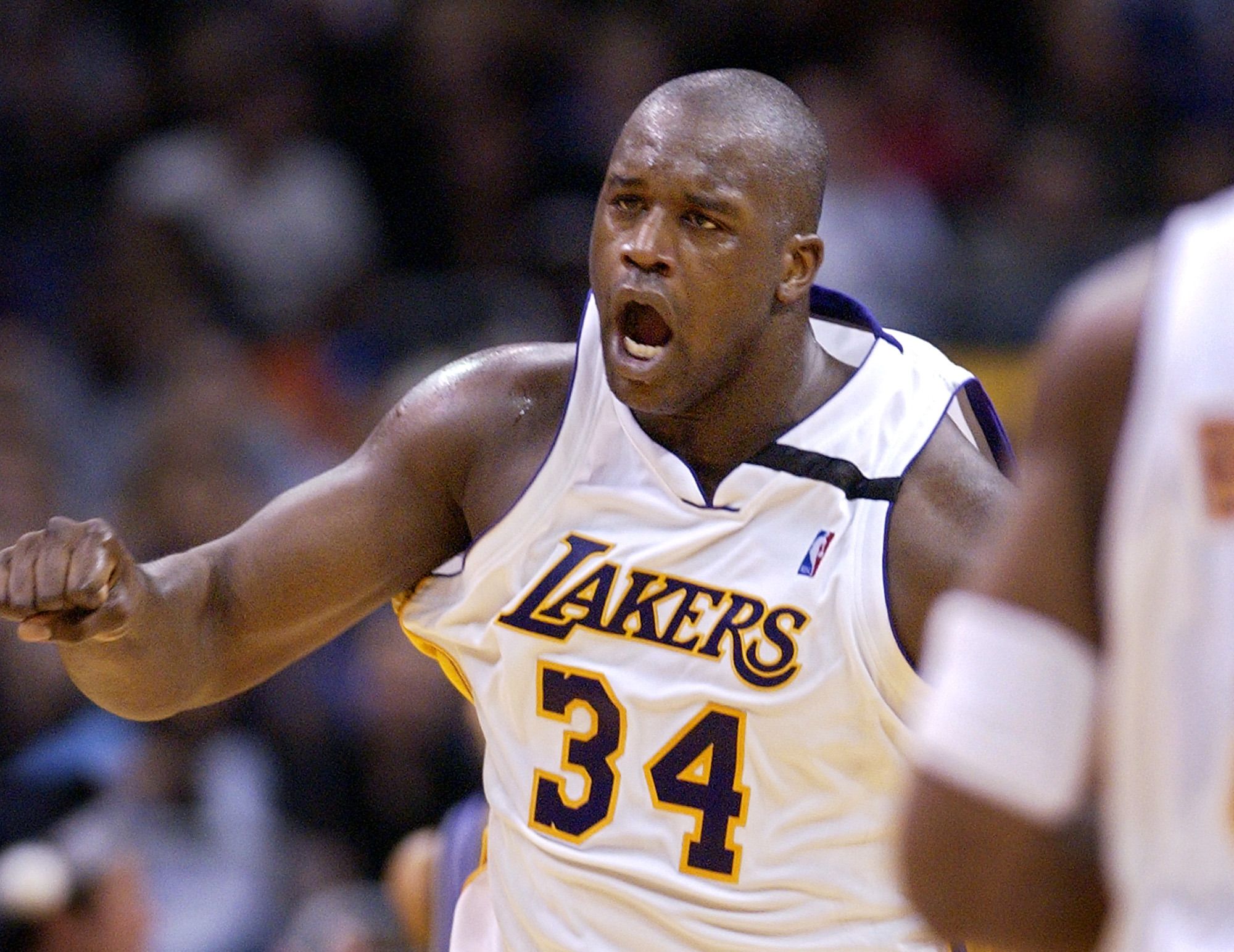 C罗本世纪左脚进球数位列第五，也是前十中唯一的非左脚球员（C罗本世纪左脚进球数第5，前十中唯一的非左脚球员）