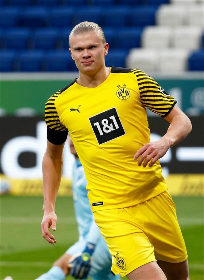 意媒：裁判协会认为米兰vs拉齐奥VAR介入错误，并将予以停职（意媒：裁判协会认定米兰战拉齐奥VAR介入失当，相关人员将被停职）