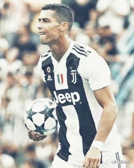 球场响彻 MVP 呼声（MVP呼声响彻全场）