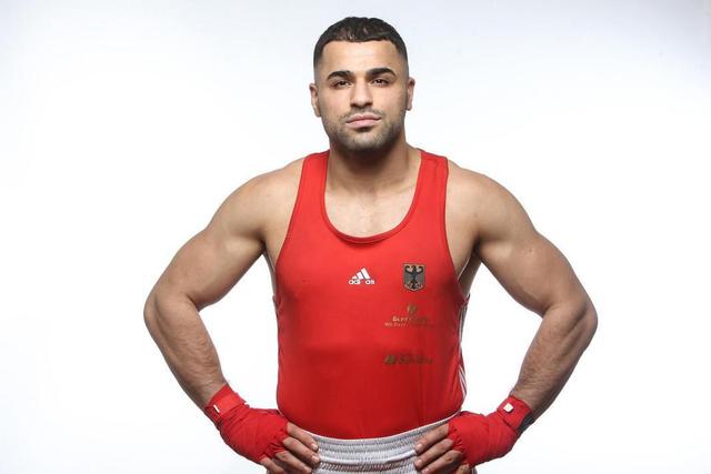 世界大学生运动会篮球比赛开打（世界大运会篮球赛正式开赛）