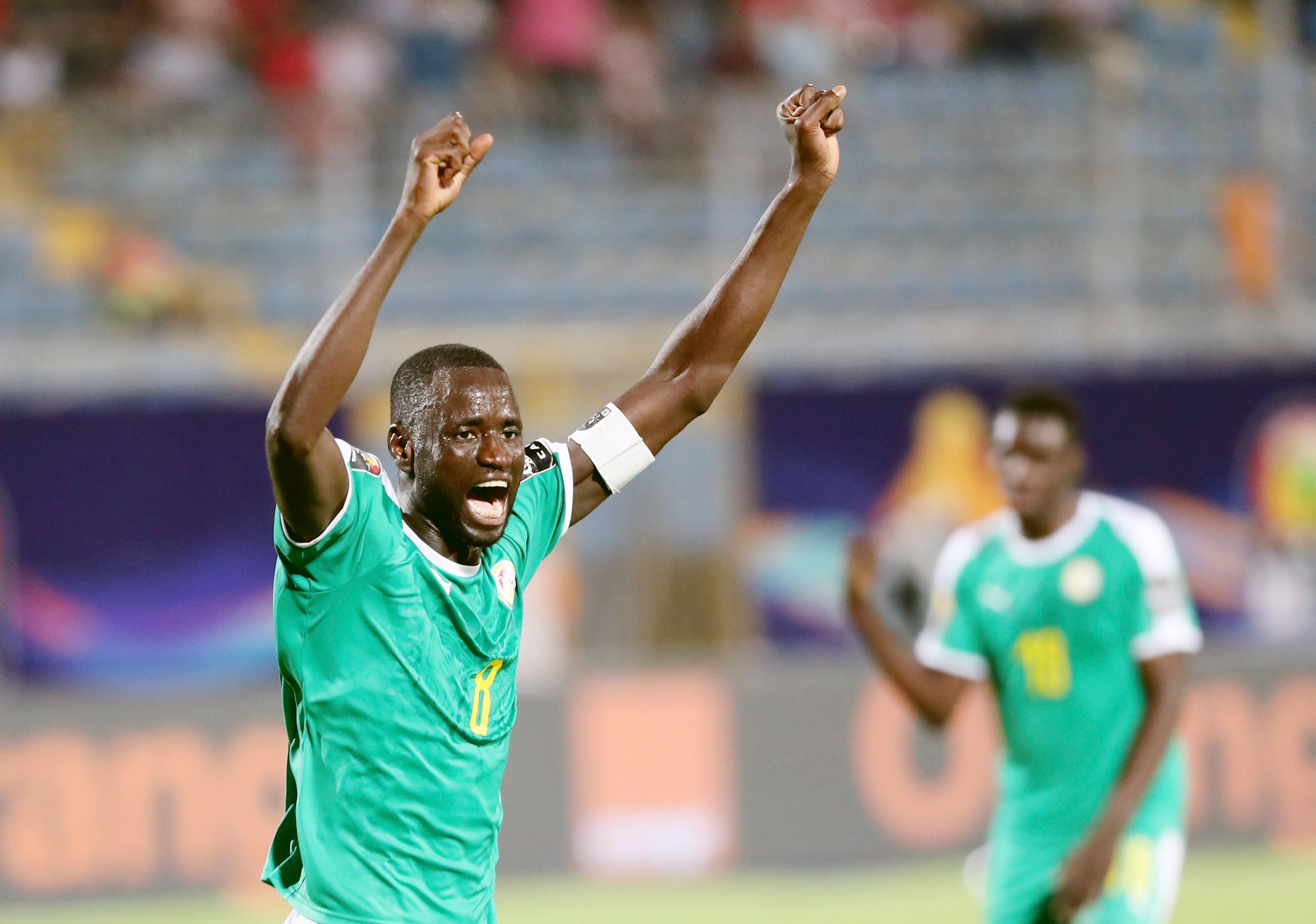 意媒：曼联只想纯租借梅努，球员本人愿意以此方式前往意甲（意媒称曼联仅愿外租梅努，球员同意以租加盟意甲）