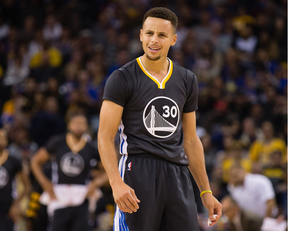 米兰vs拉齐奥终场前点球未判原因：马鲁西奇对帕夫洛维奇犯规（米兰战拉齐奥终场前点球未判缘由：马鲁西奇对帕夫洛维奇犯规）