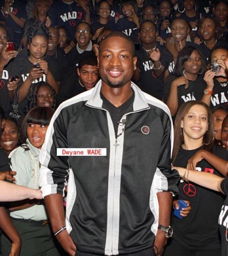 米体：米兰vs科莫的意甲联赛已经几乎不可能在珀斯举行（米体：米兰对科莫的意甲比赛基本确定不会在珀斯进行）