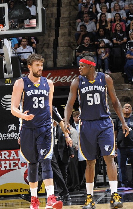 中国青年球员王钰栋将加盟德乙达姆施塔特，开启欧洲留洋之路，为中国足球注入新活力。（中国小将王钰栋加盟德乙达姆施塔特，登陆欧洲赛场为中国足球注入新动能）