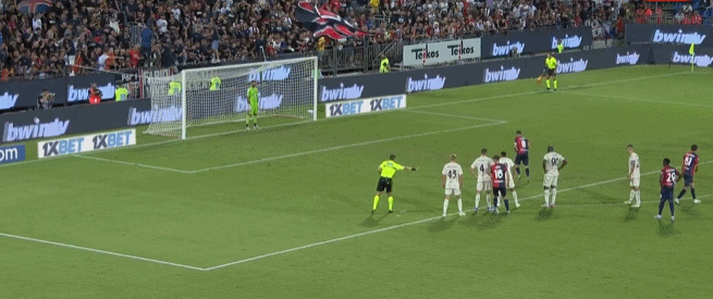 曼联锁定英超新星沃顿，阿莫里姆应果断出手（英超新锐沃顿成曼联目标，阿莫里姆需抢先出击）