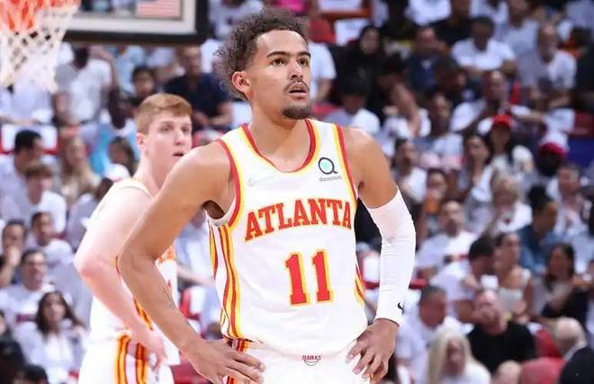 与亚马尔的对决？埃斯特旺：亚马尔是世界顶级，祝他一切顺利（埃斯特旺谈对阵亚马尔：他是世界顶级球员，祝他一切顺利）